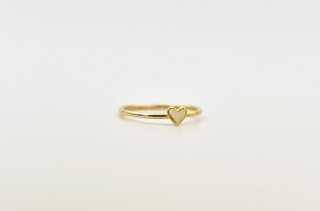 14k Gold Dainty Heart Ring