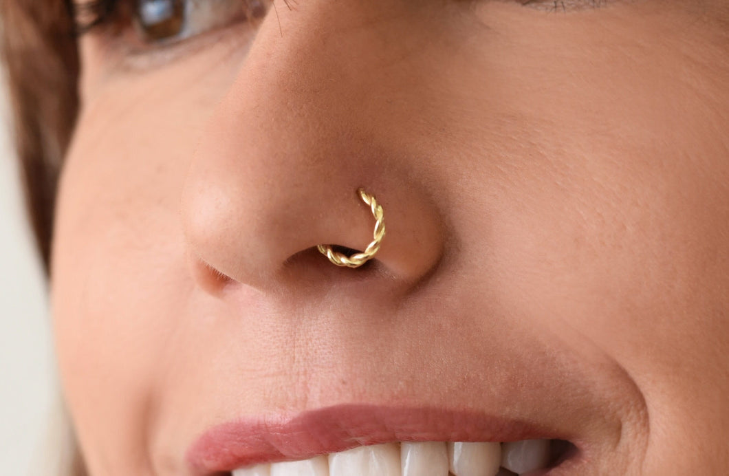14k Gold Twisty Nose Ring